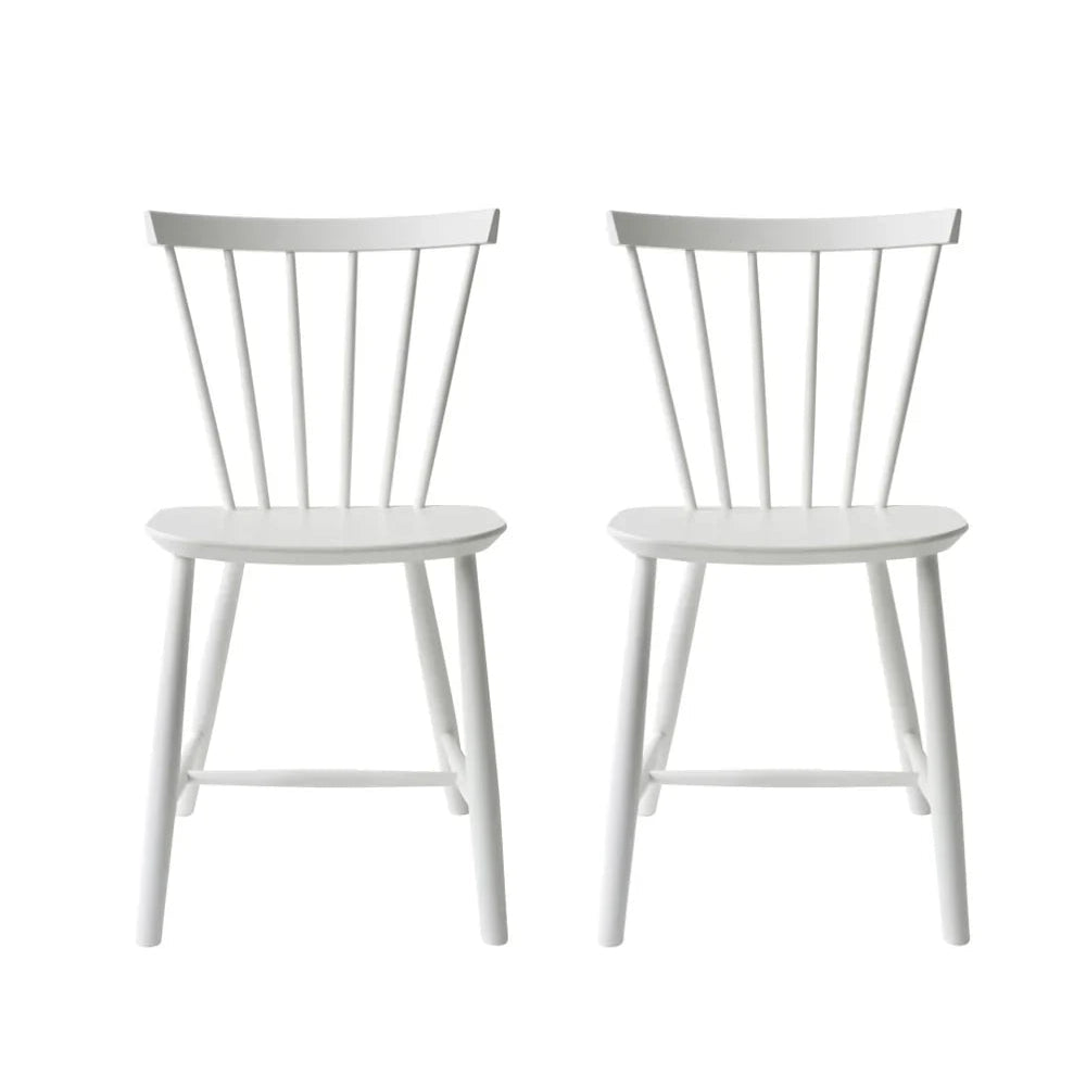 FDB Møbler Chair Pure White (Set of 2) in solid beech, designed in 1955 by Poul M. Volther