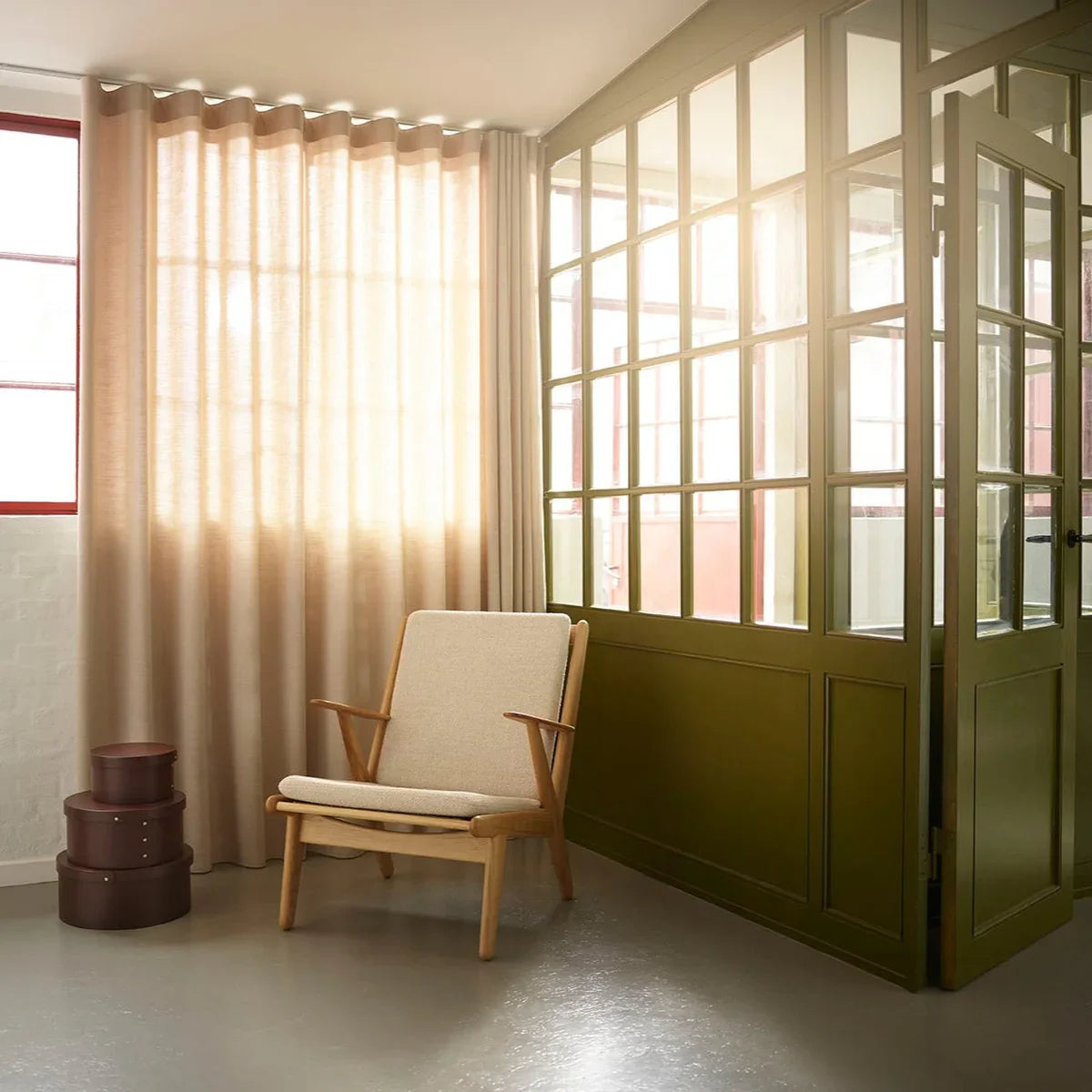 FDB Møbler J53 - Armchair Monza Beige in solid oak (armchair monza beige), designed by Poul M. Volther