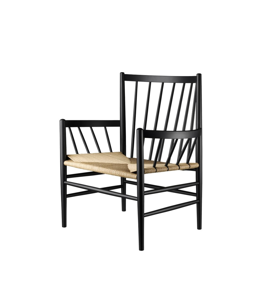 J82 Lounge Chair - Jet Black