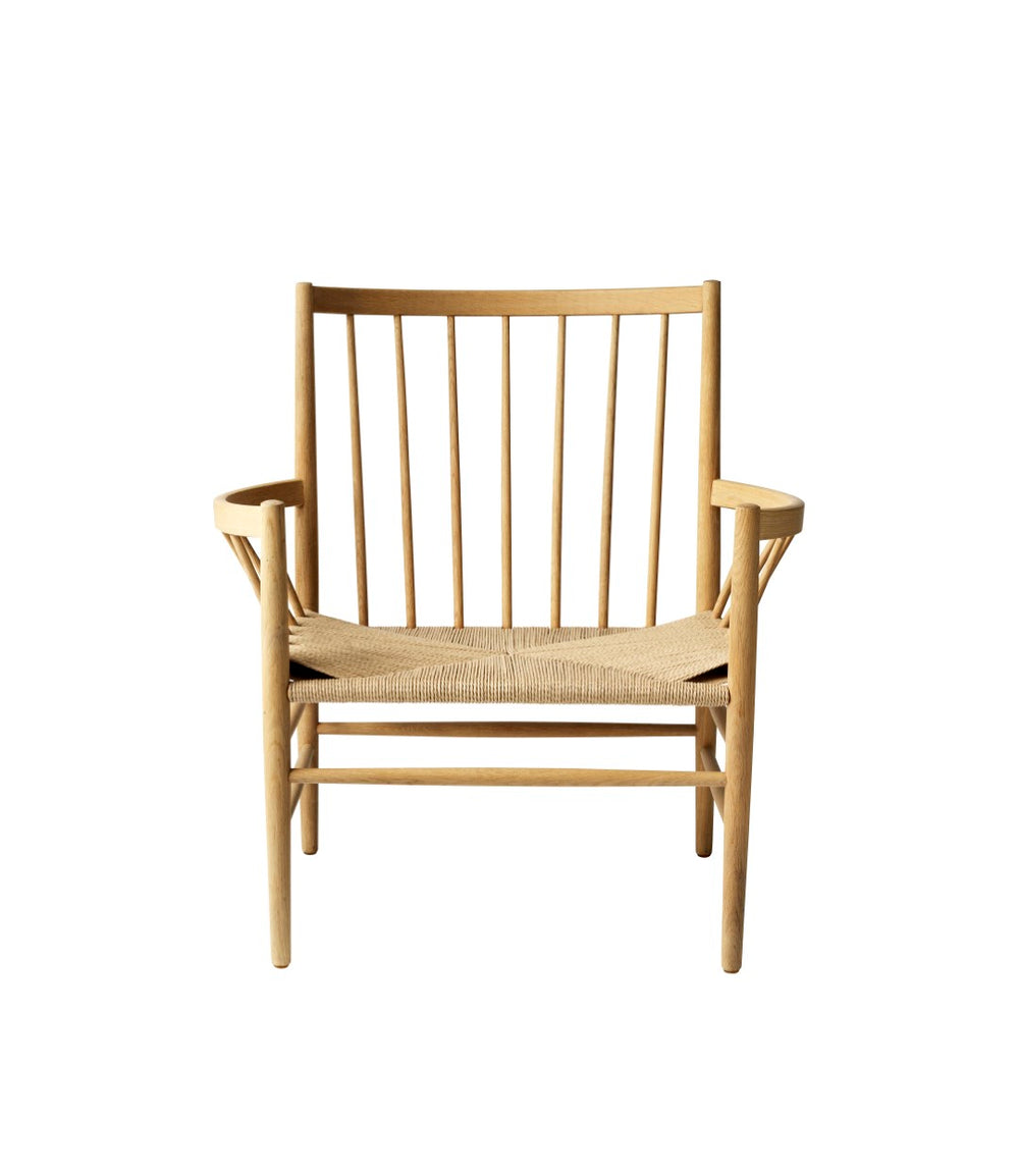 J82 Lounge Chair - Natural Oak