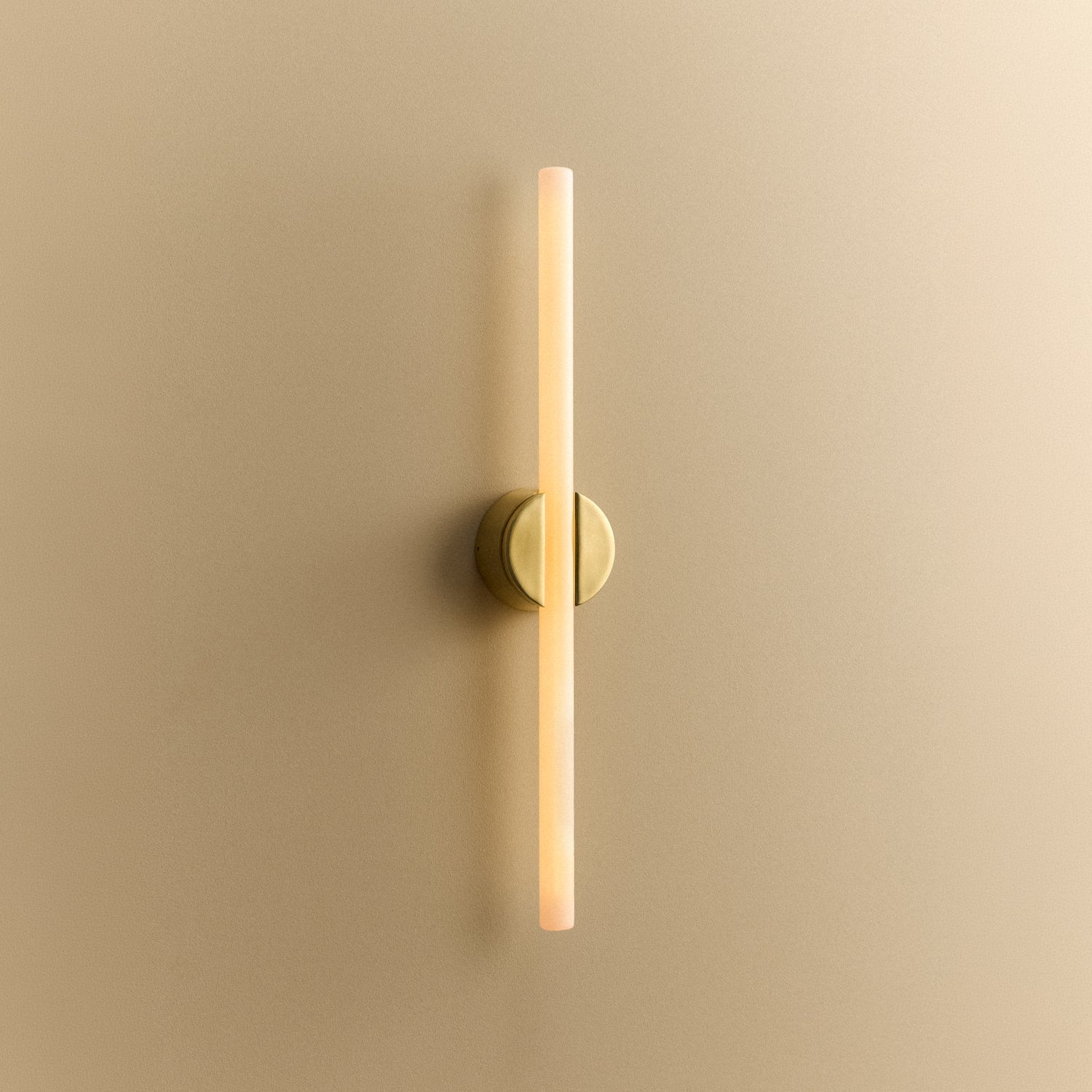 Kilter 2.0 Wall Light in Polished Brass, large size, 2200K