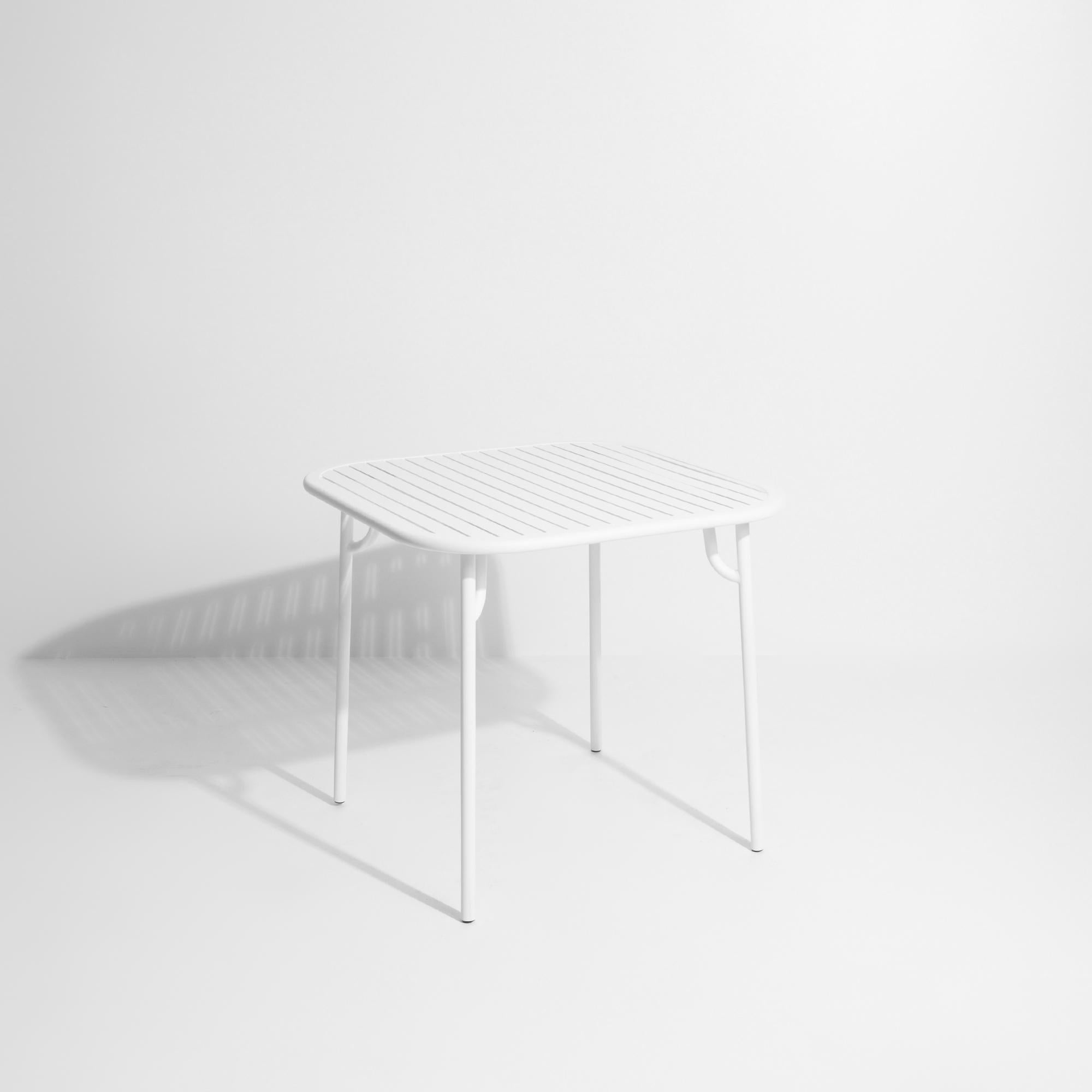 Week-End Square Table
