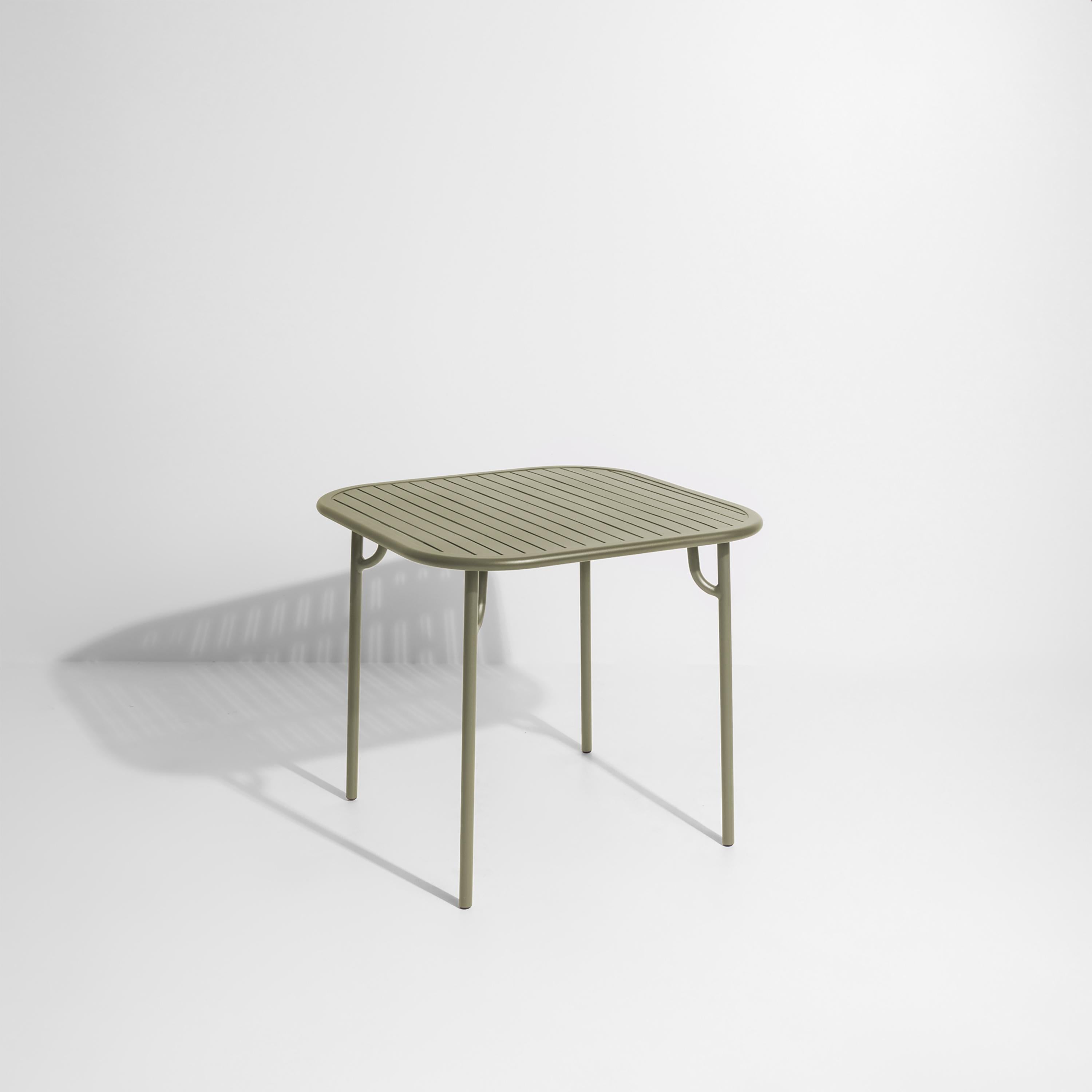 Week-End Square Table