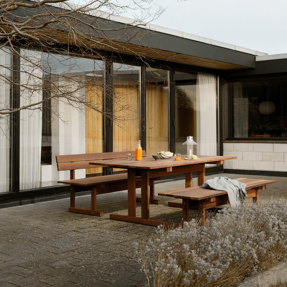 FDB Møbler Ermelunden Garden table in oiled, designed by Børge Mogensen