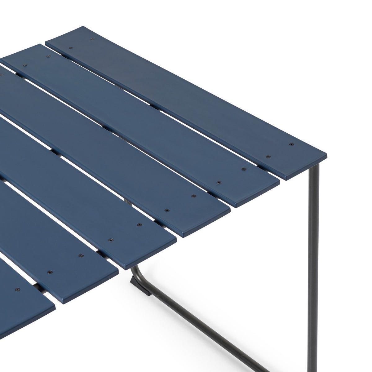 Detail of Mater Ocean 2 Person Dining Table showing slats of recycled post-consumer e-waste plastic