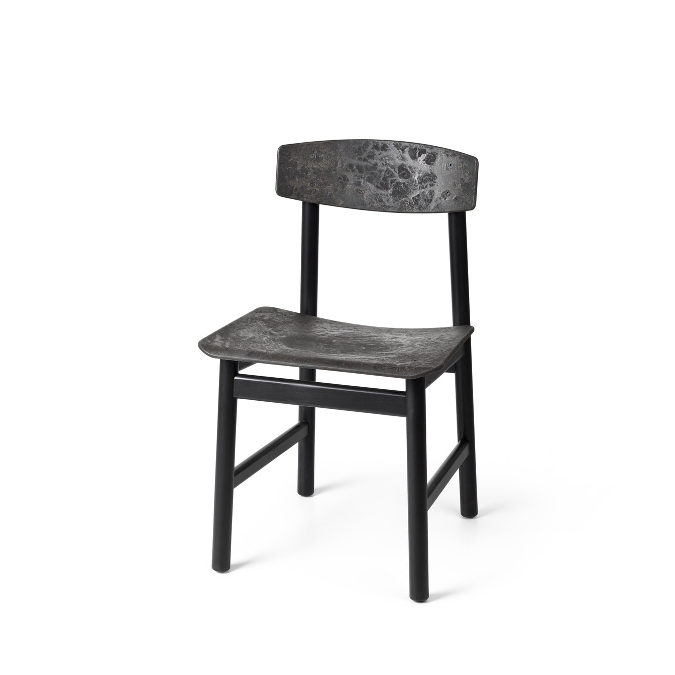 Mater Conscious Chair in solid wood, designed by Jorgen Moller