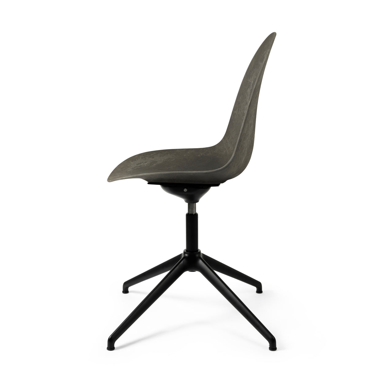 Mater Eternity Swivel Chair in Coffee Waste Dark, Matek shell on a recycled aluminum base