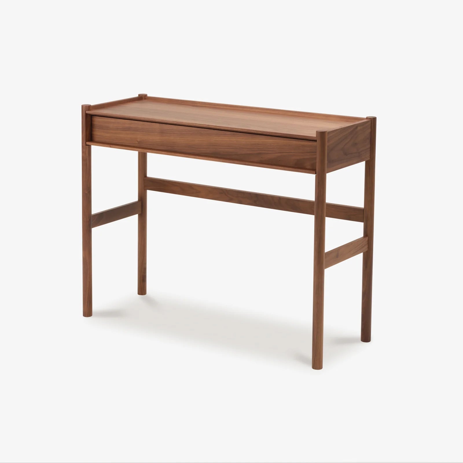 Case Pala console table in FSC-certified walnut, designed by Shin Azumi, B Corp certified.