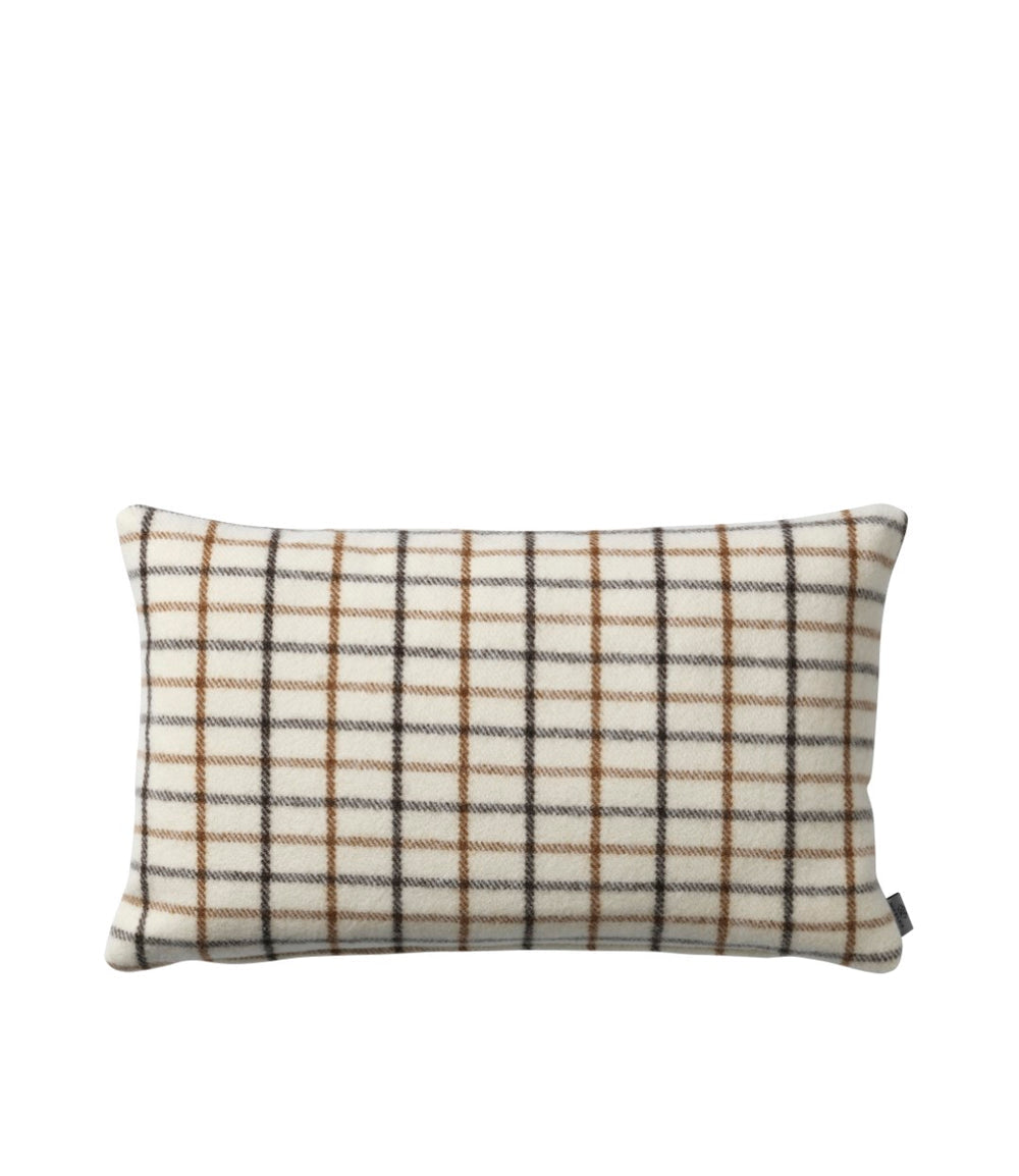FDB Møbler Slotsholmen Cushion in solid oak