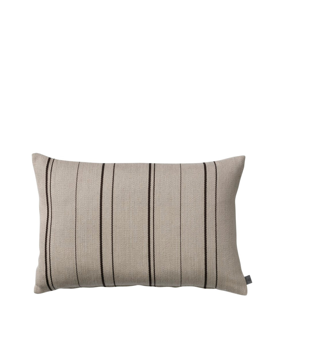FDB Møbler Råbjerg Cushion in solid oak