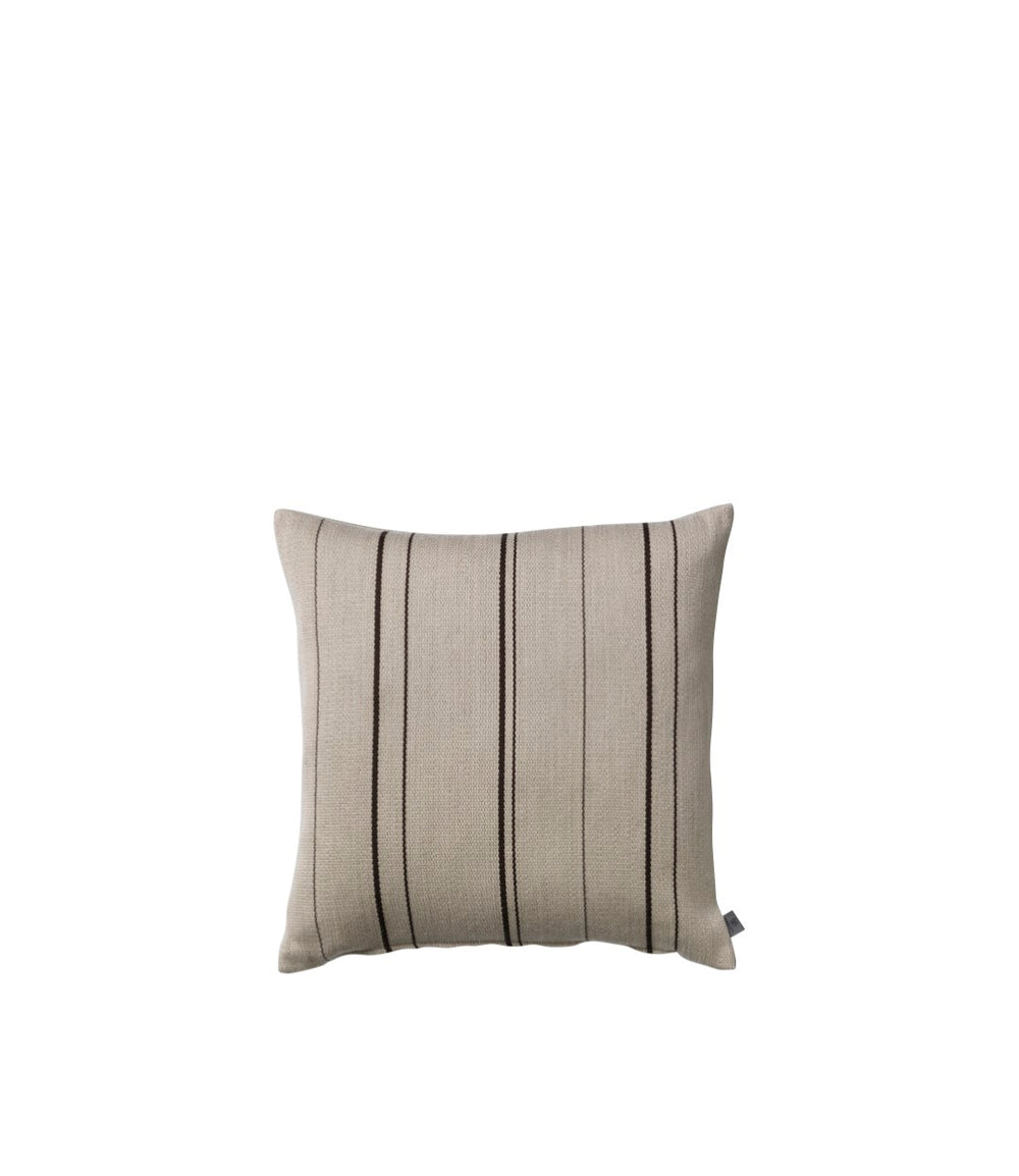 FDB Møbler Råbjerg Cushion in solid oak