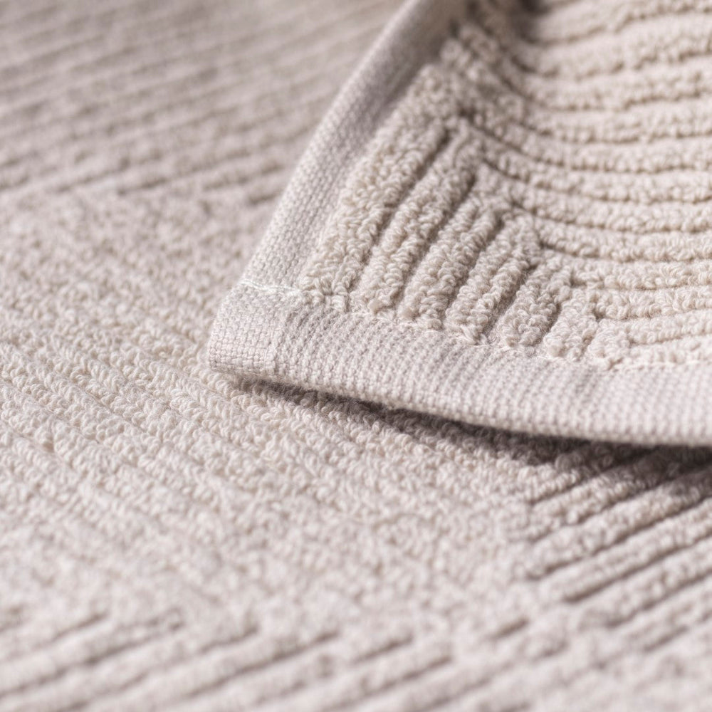 FDB Møbler - Kirkeby - Towel Set in solid oak (rainy day)