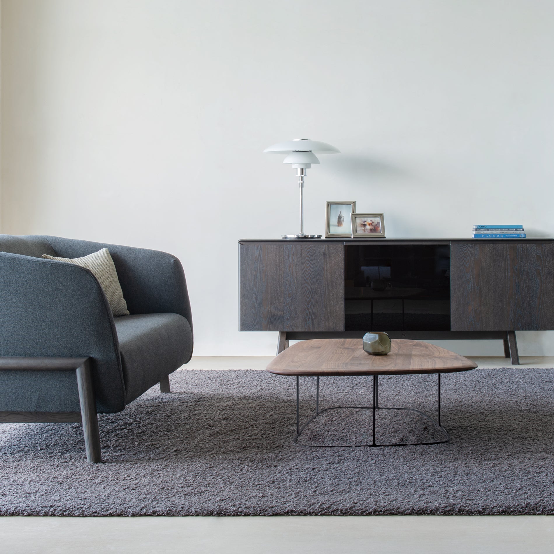 Ten Armchair