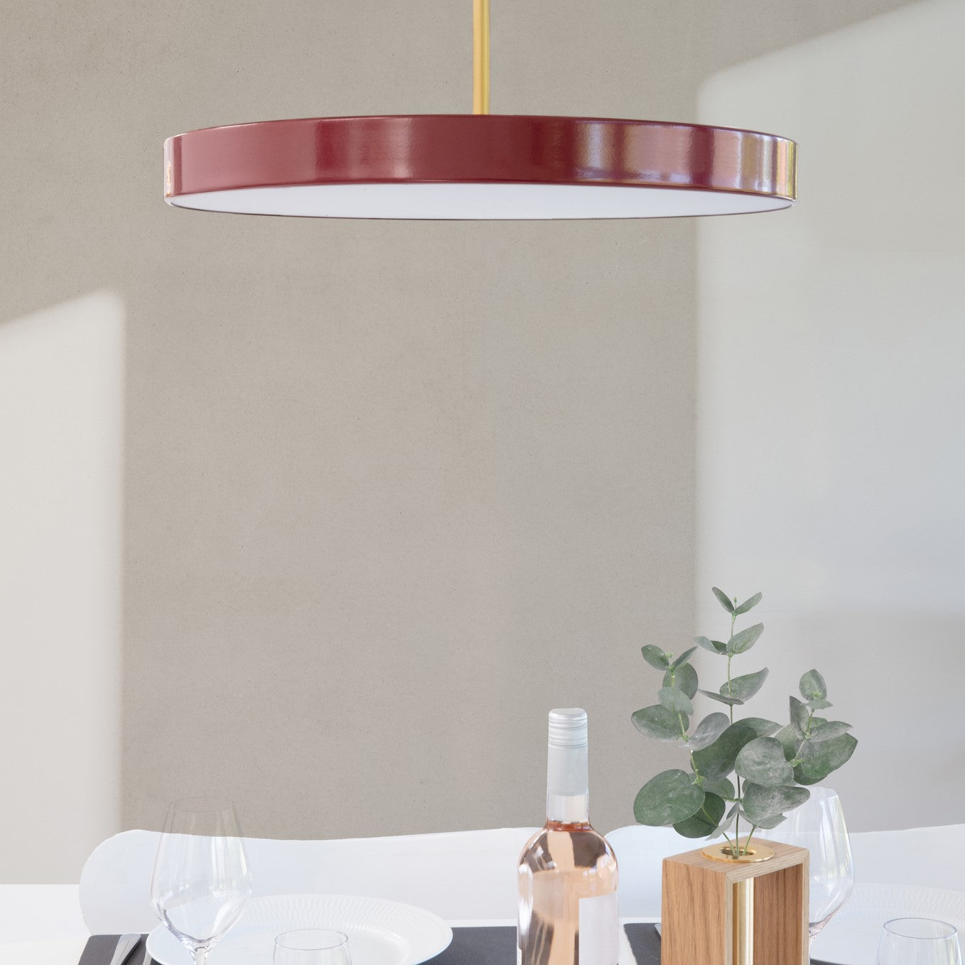 UMAGE Asteria Medium Pendant Lamp, Brass Details