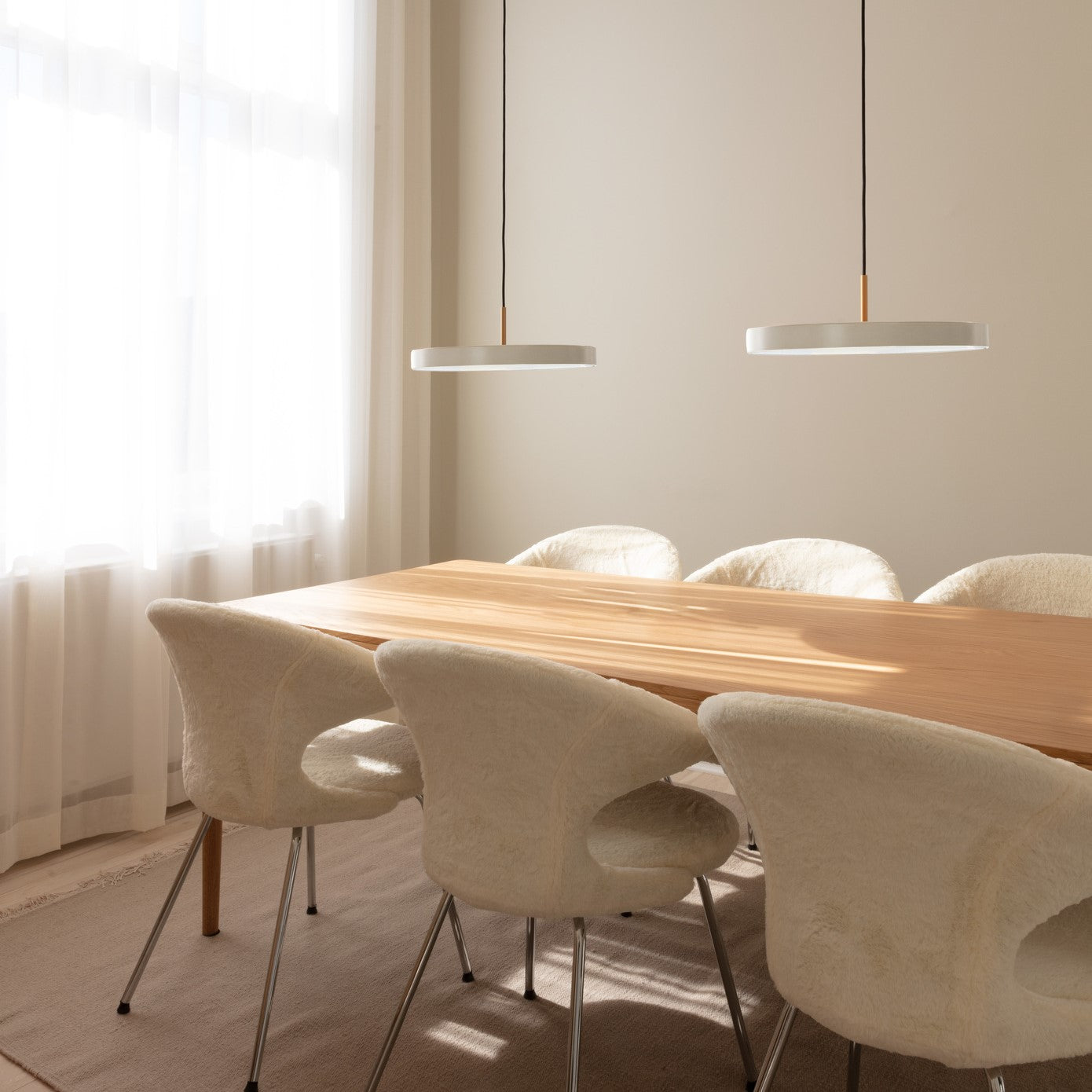 UMAGE Asteria Medium Pendant Lamp, Brass Details