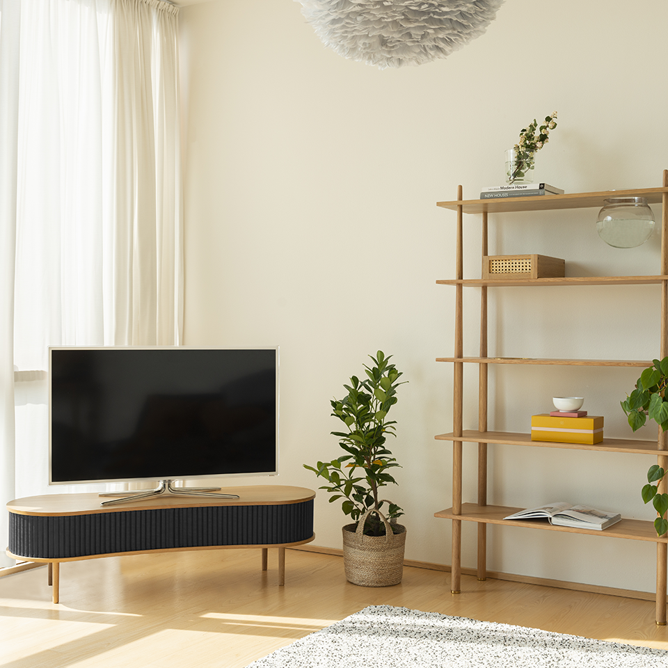 UMAGE Audacious TV bench, Oak