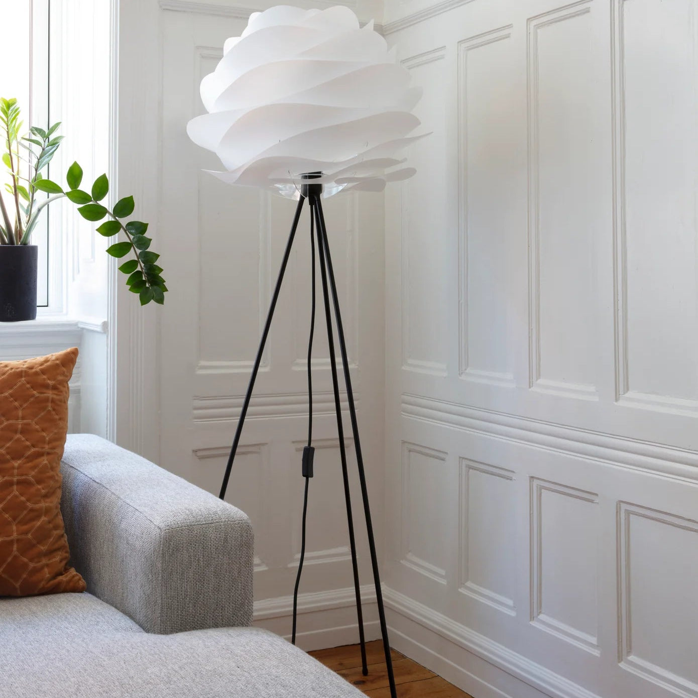 UMAGE Tripod Floor Light Stand
