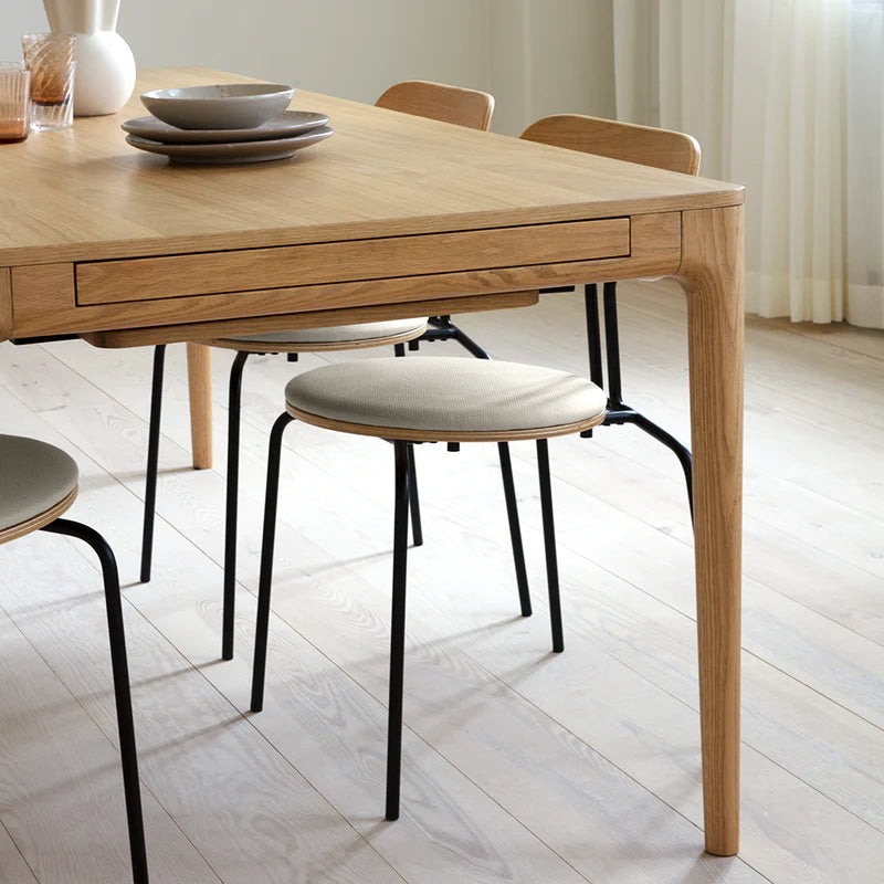 UMAGE Heart'n'Soul Dining Table