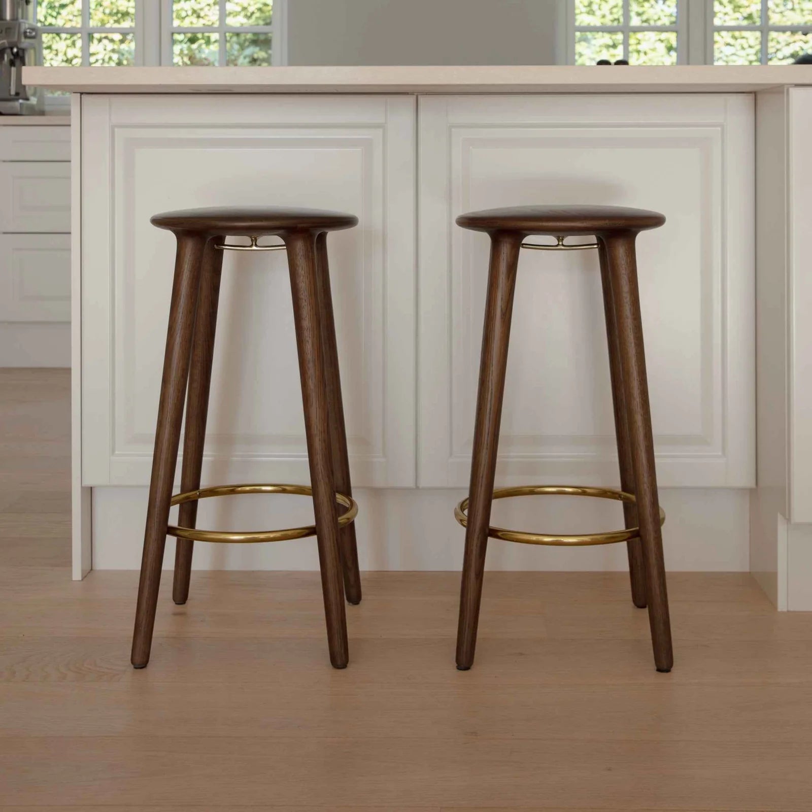 UMAGE The Socialite Counter Stool