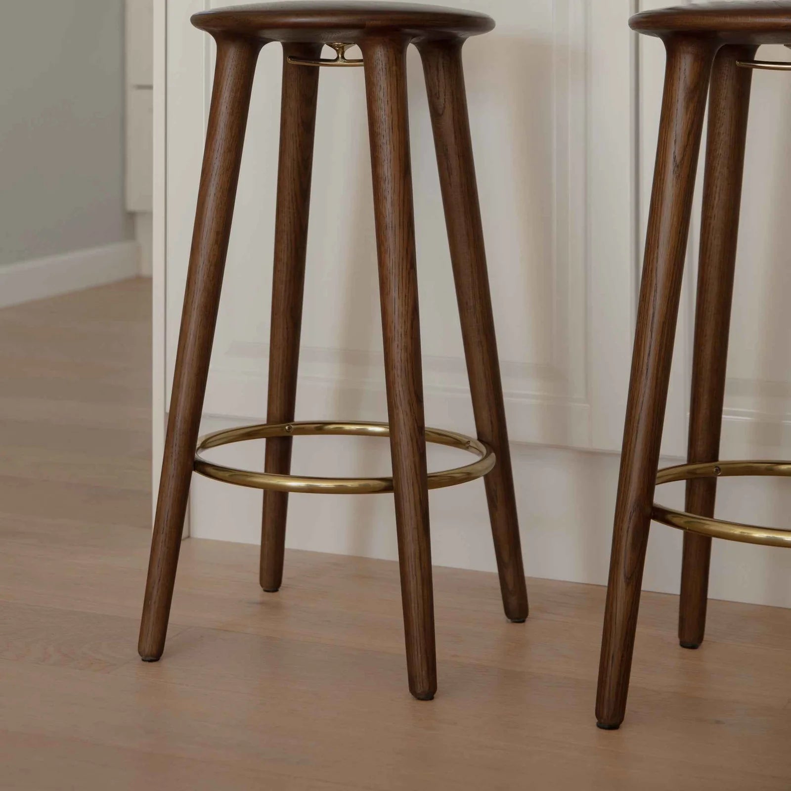 UMAGE The Socialite Counter Stool