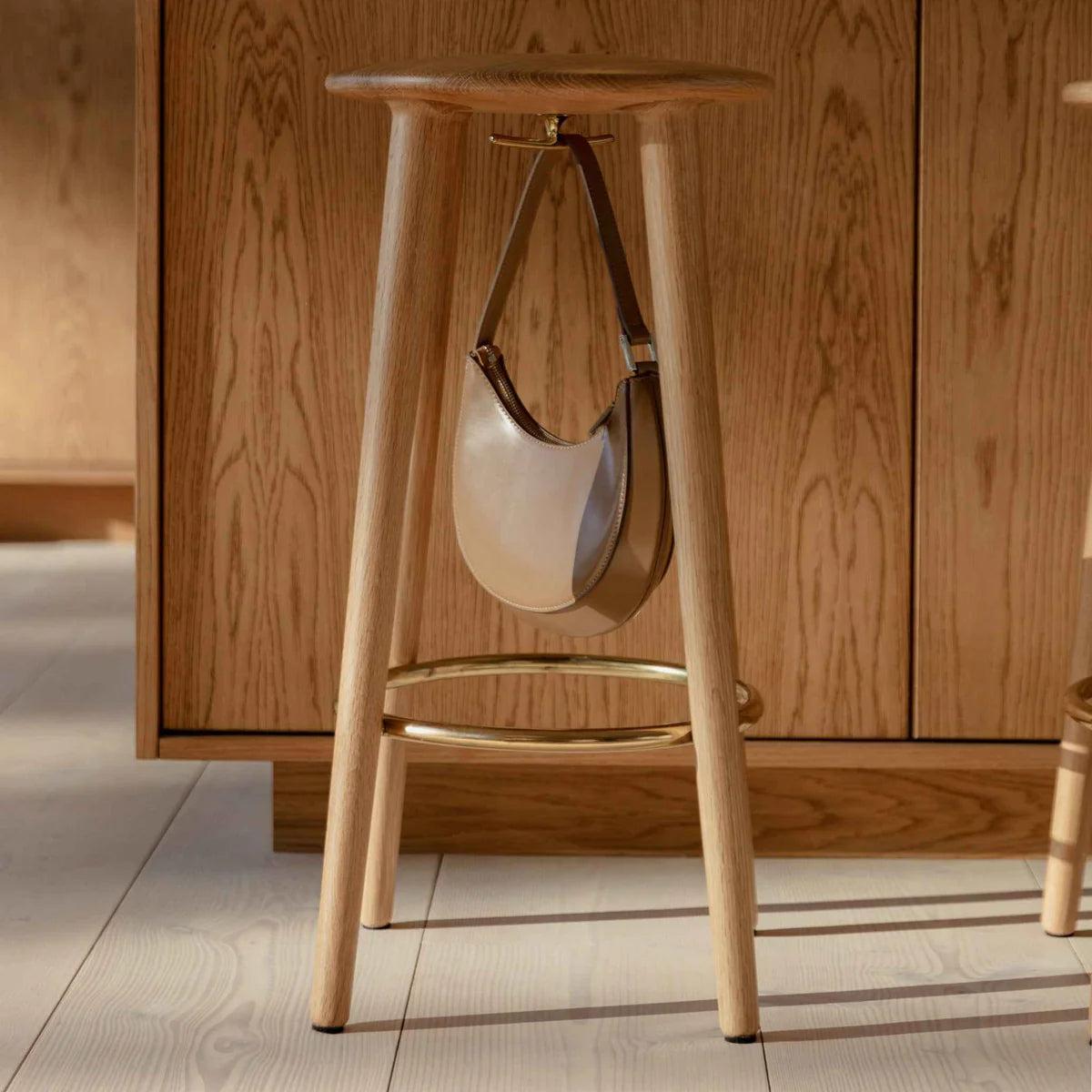 UMAGE The Socialite Counter Stool