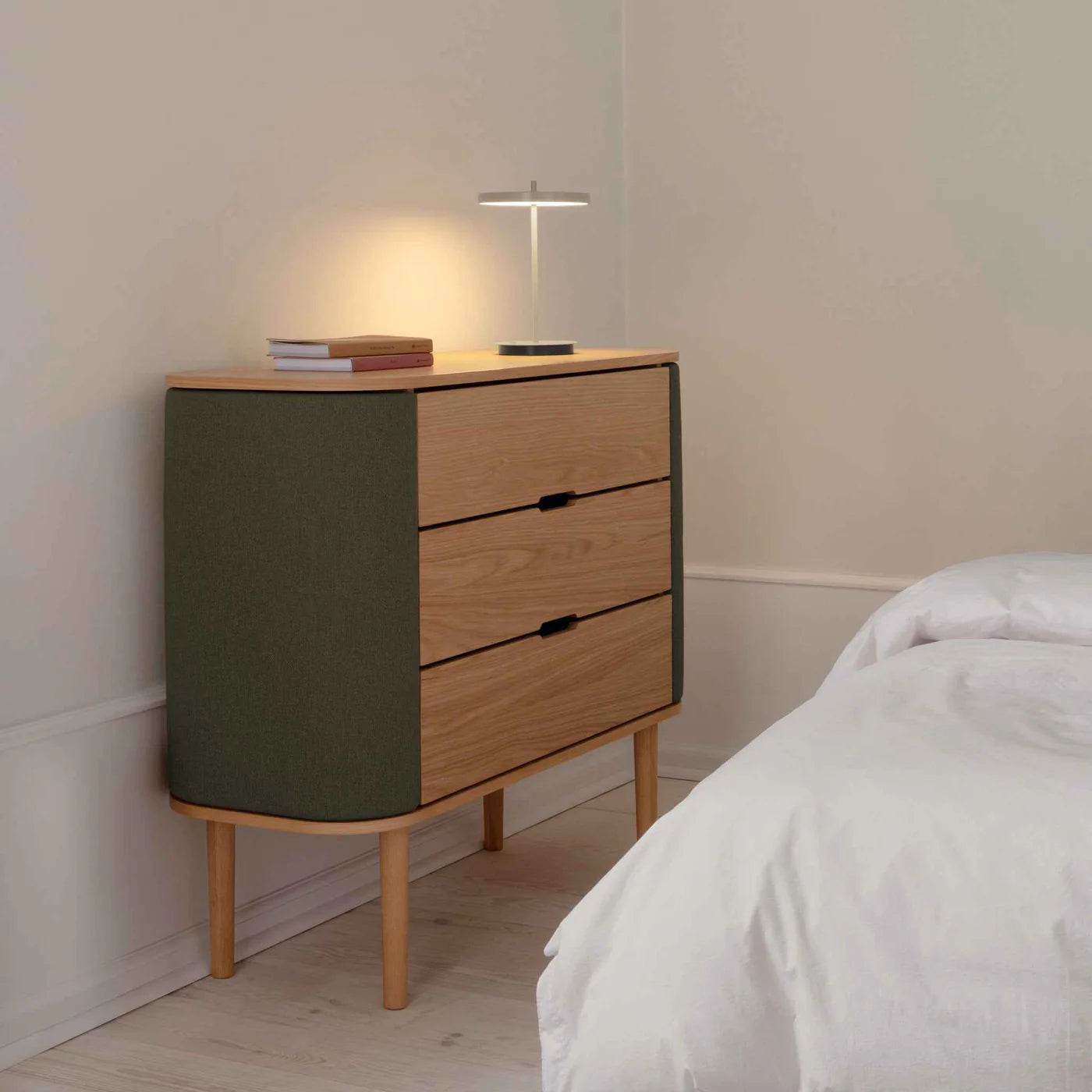 UMAGE Treasures Dresser, Oak