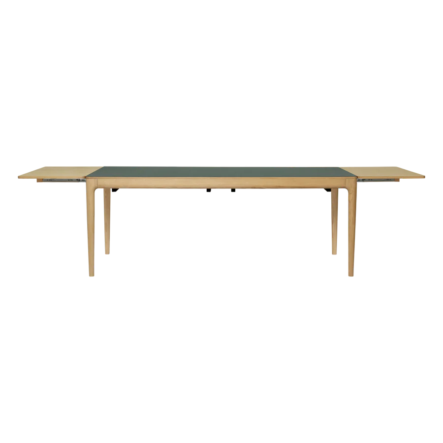 UMAGE Heart'n'Soul Dining Table