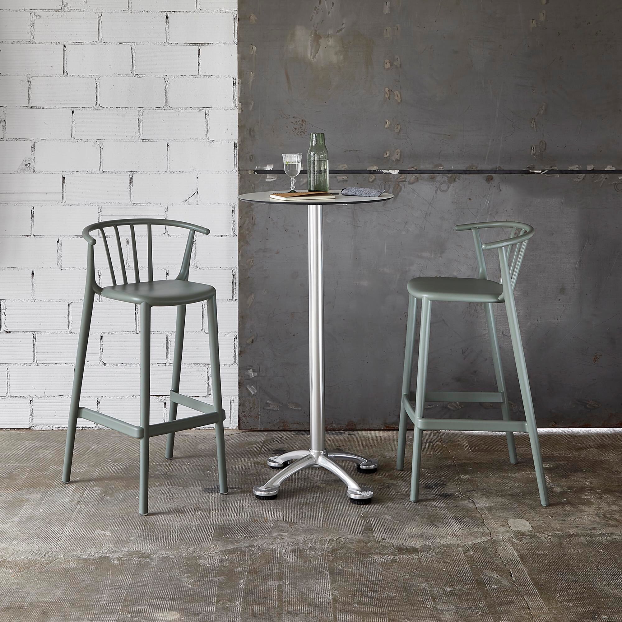 Woody Bar Stool (Set of 4)