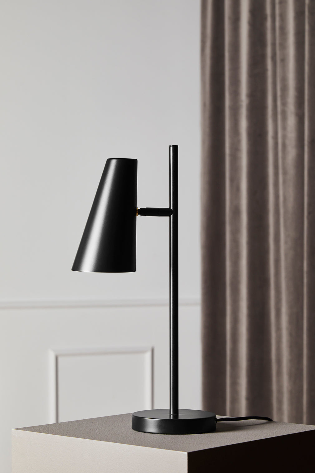 Cono Table Lamp