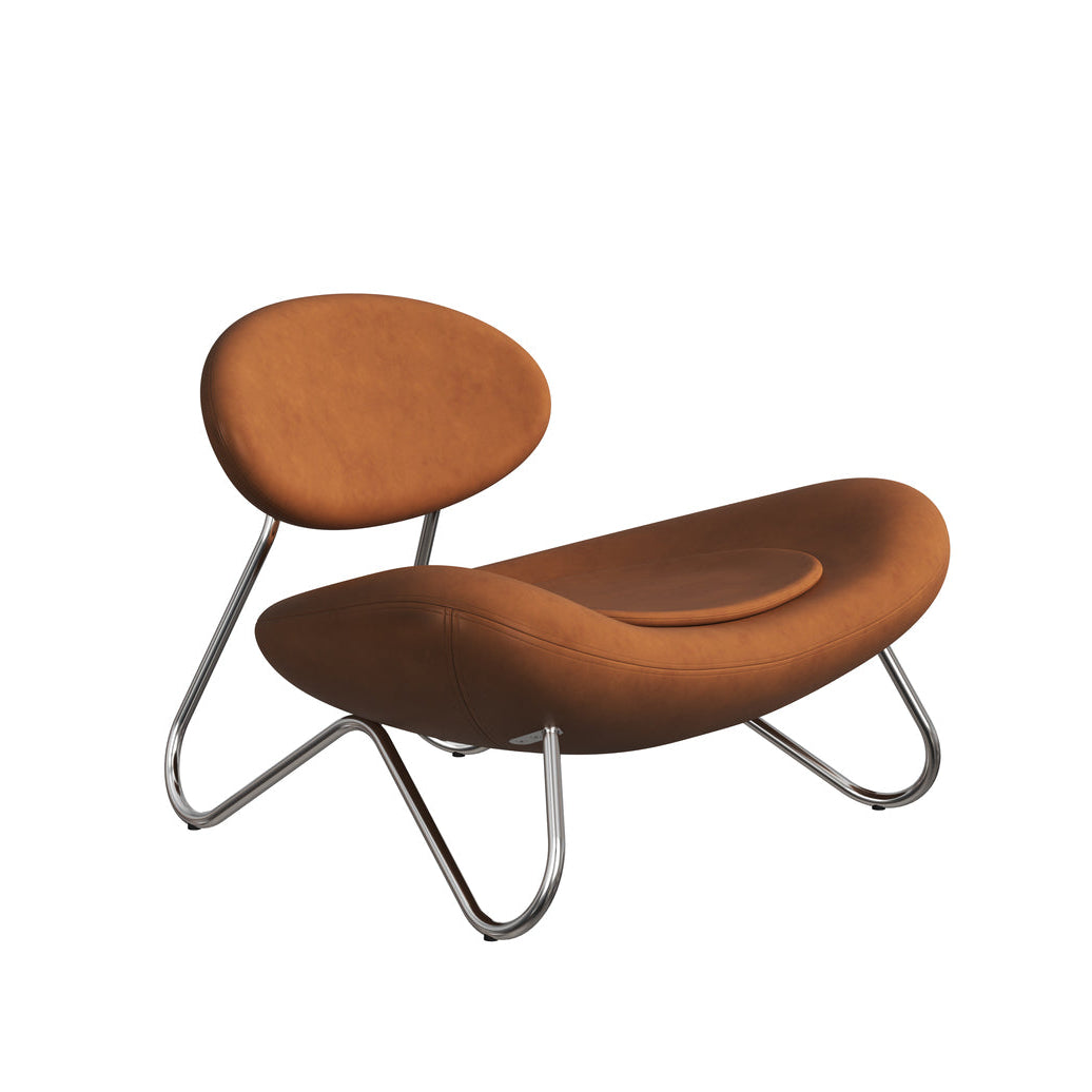 WOUD Meadow Leather Lounge Chair in leather upholstery on a solid oak frame designed by Foersom & Hiort-Lorenzen, Danish