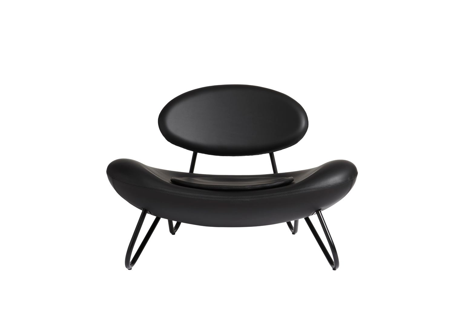 Meadow lounge chair Savanne leather by Woud, sustainable furniture seating with Comosum