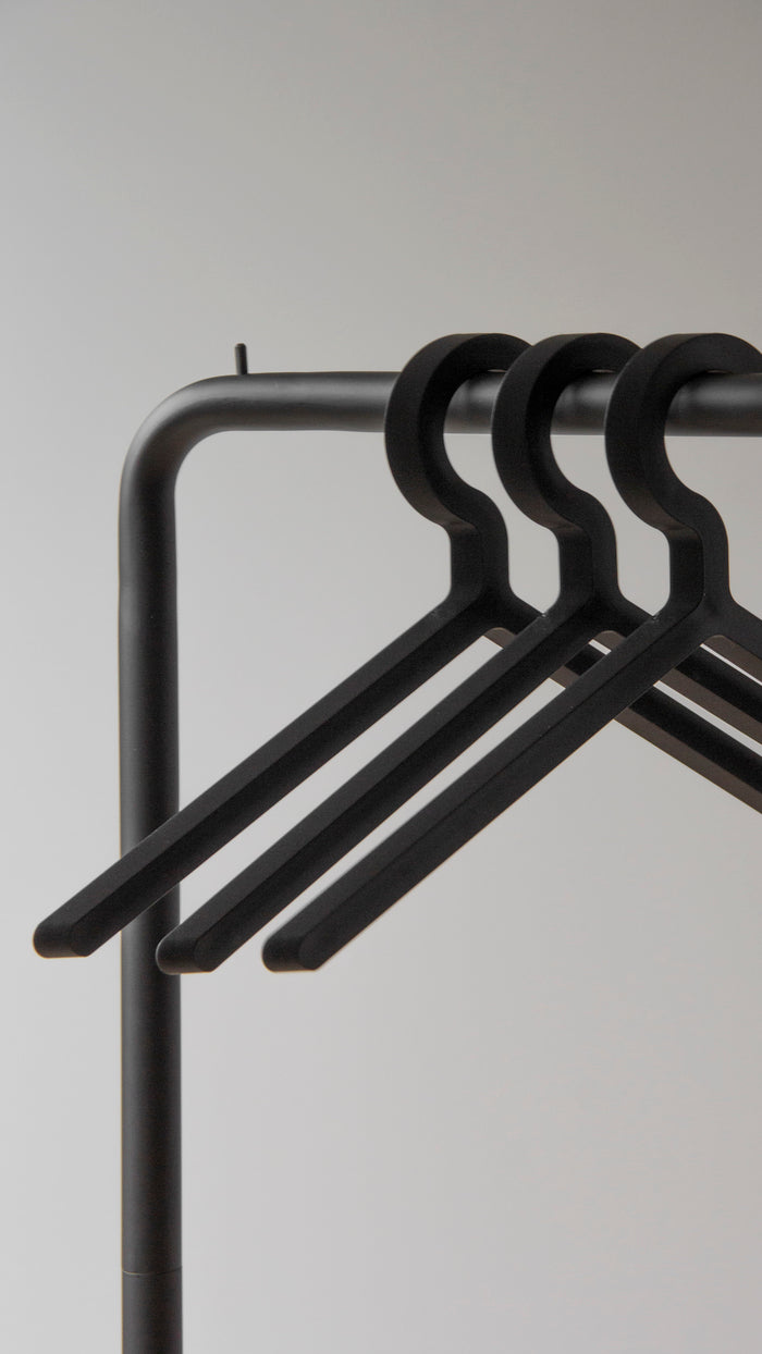 WOUD Illusion Hanger lifestyle image