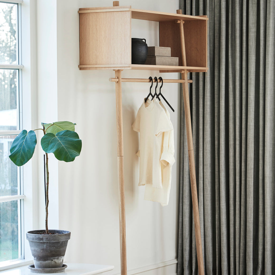 WOUD Illusion Hanger lifestyle image