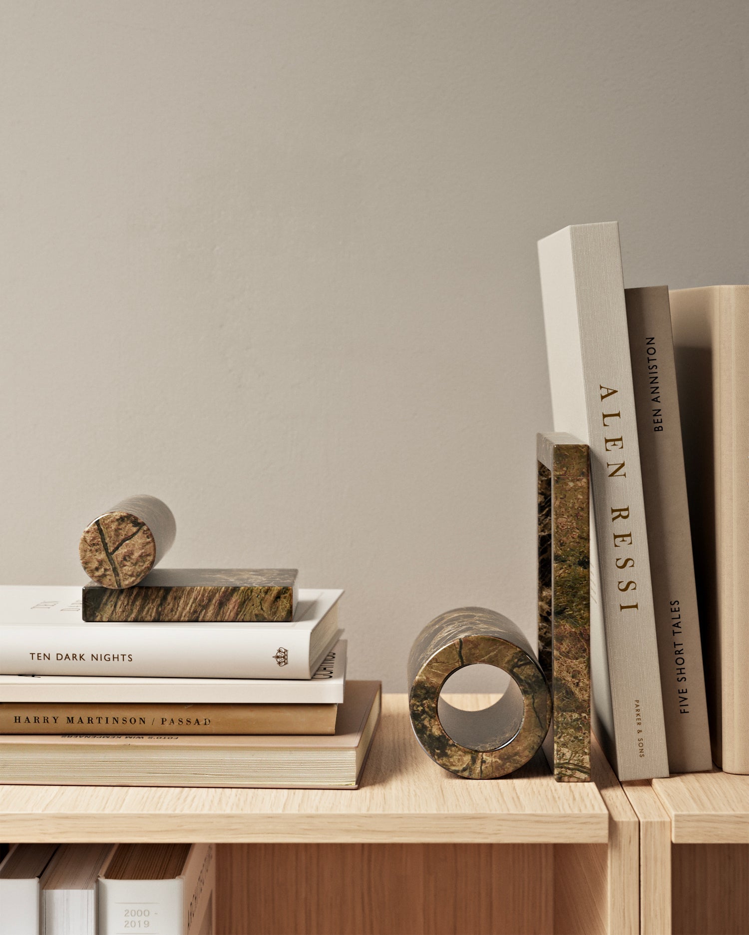 WOUD Booknd lifestyle image