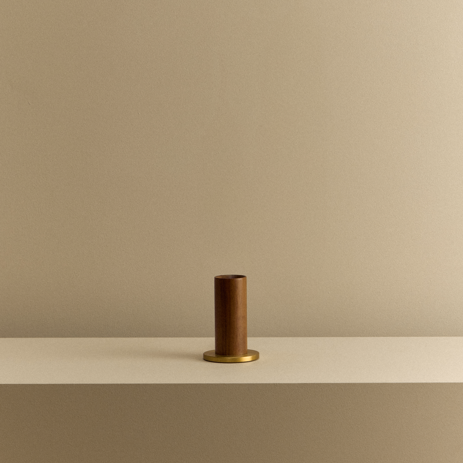 Knuckle Table Lamp in Walnut, fixture without bulb