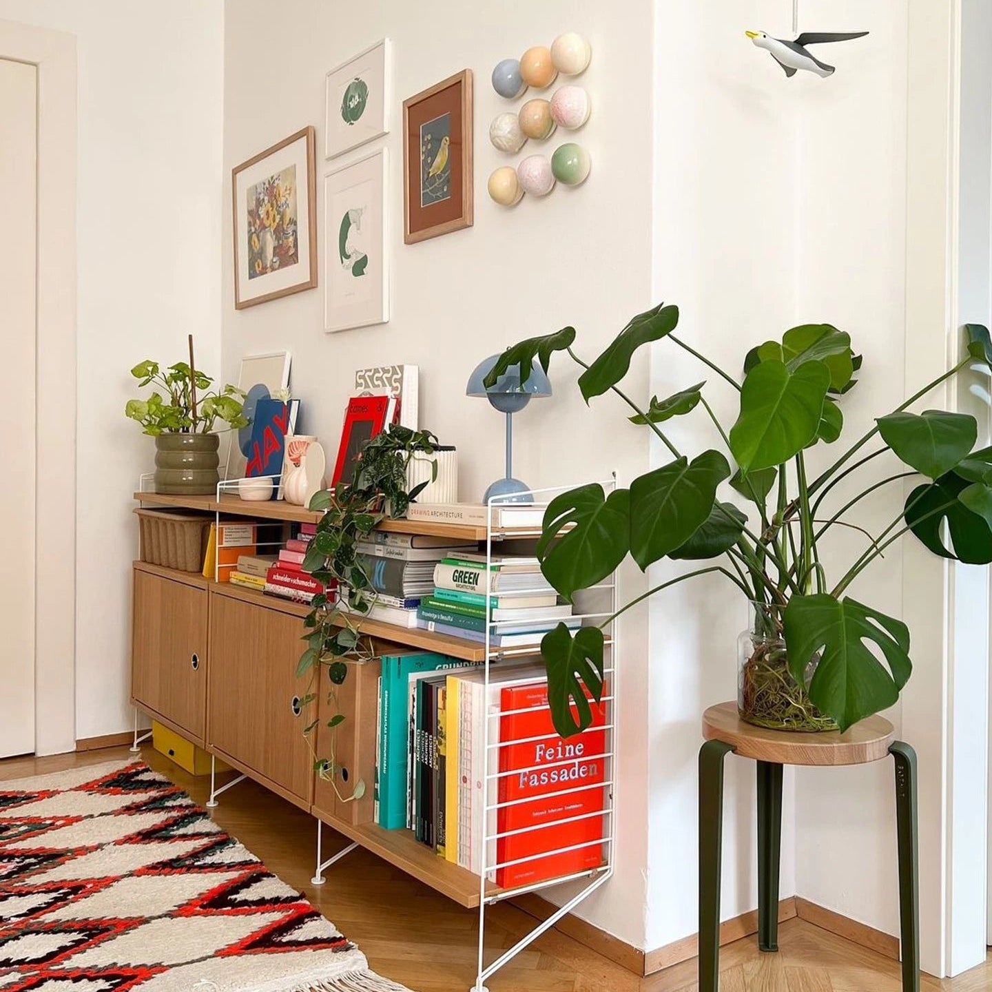 Tiptoe LOU Stool
