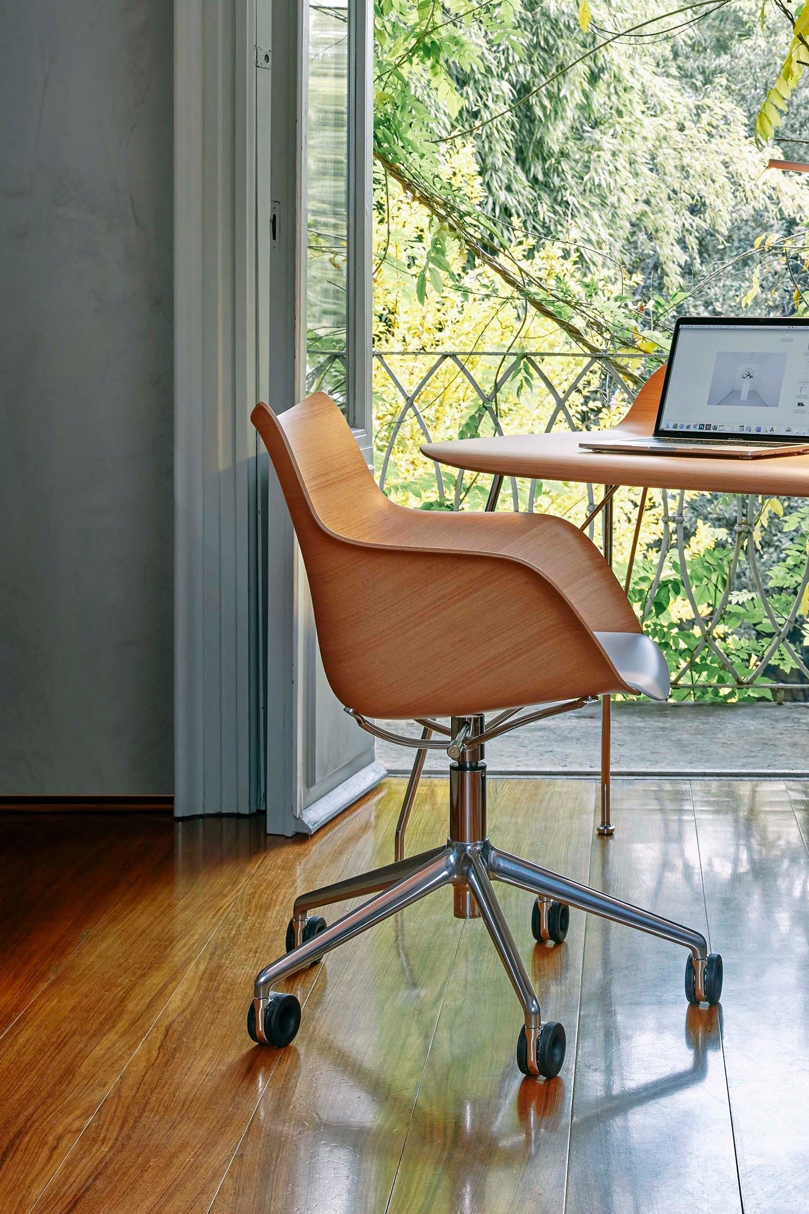 Sustainable office chair