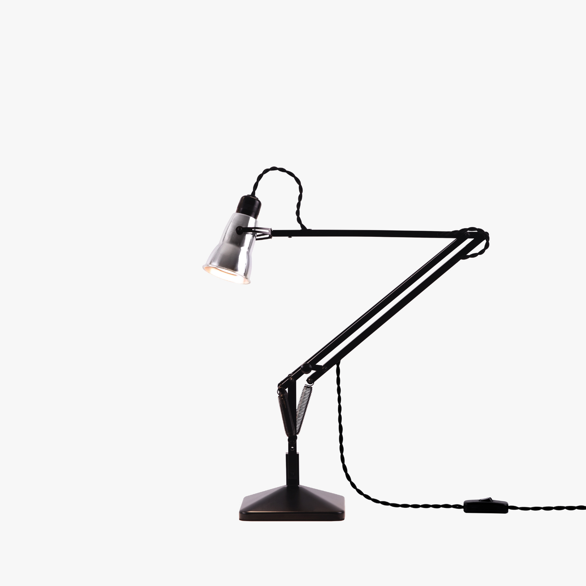 Anglepoise Original 315 Desk Lamp in Aluminum and Black, side view, polished aluminum