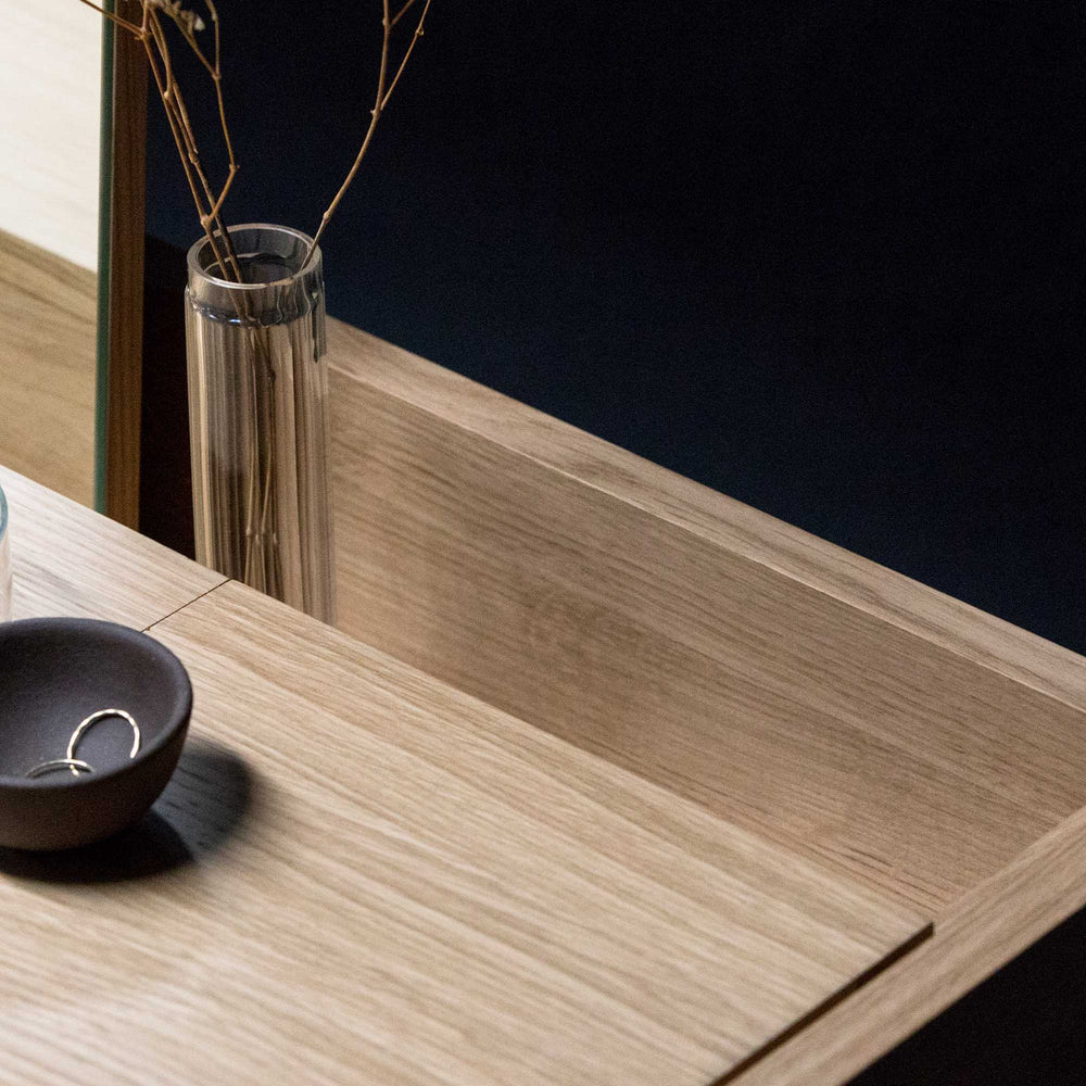 Pala Dressing Table