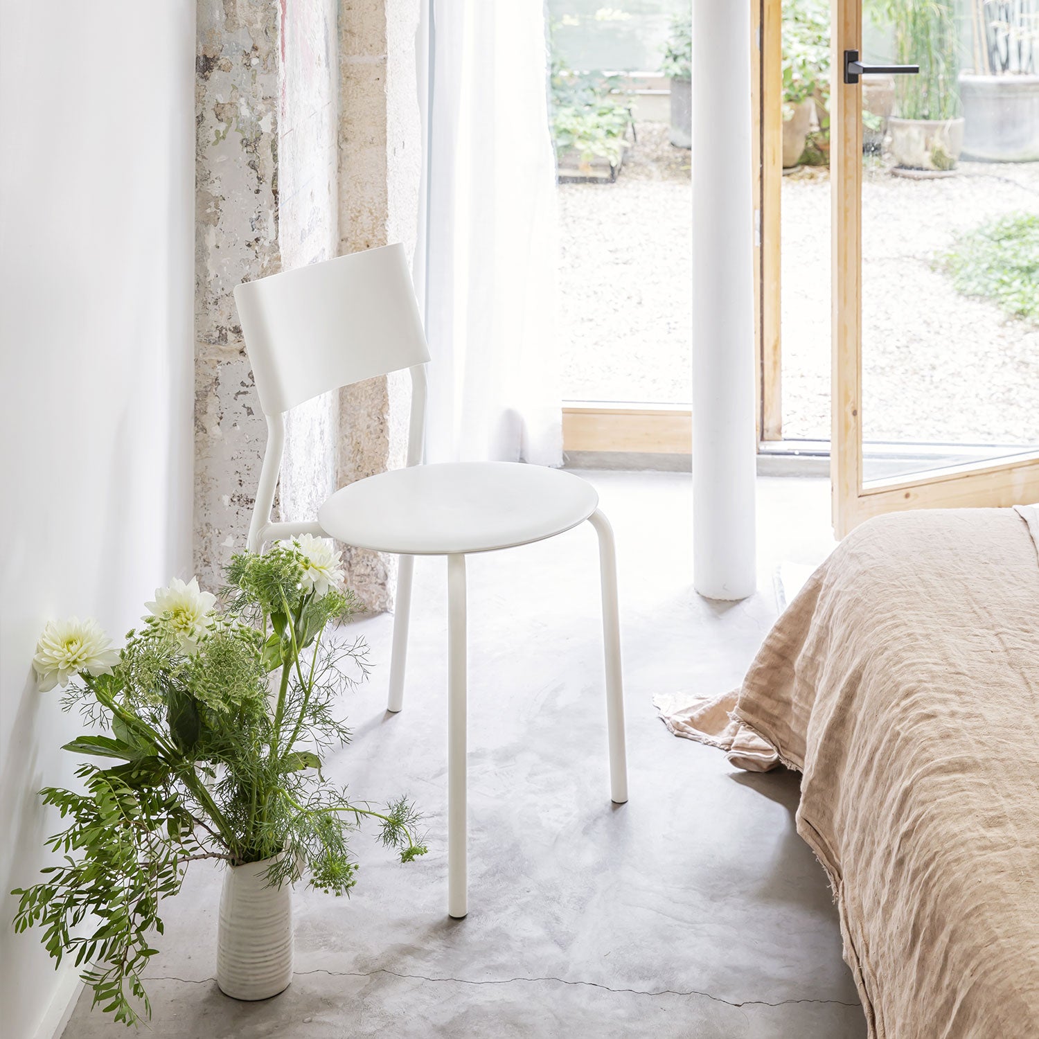 Tiptoe SSDr Recycled Plastic Dining Chair lifestyle photograph