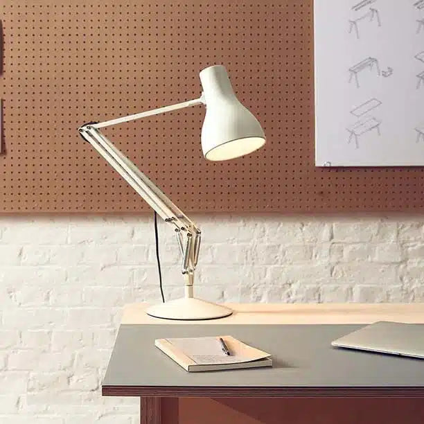Type 75 Desk Lamp