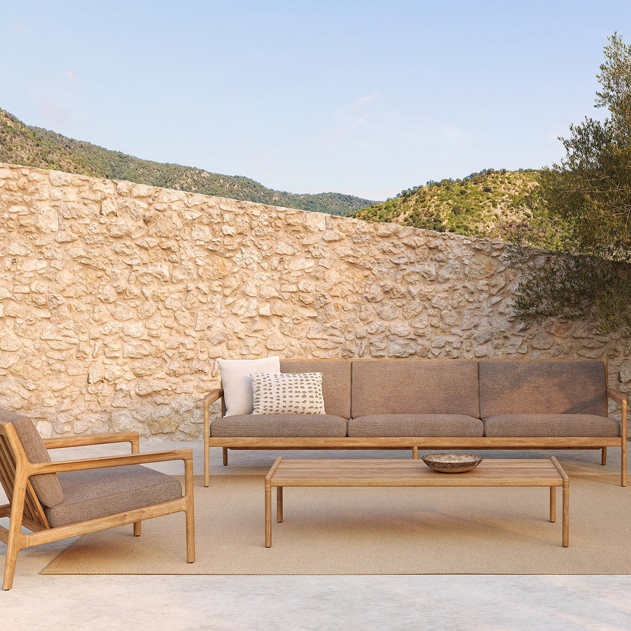 Ethnicraft Nomad Outdoor Cushion, woven outdoor textile by Belgian brand Ethnicraft