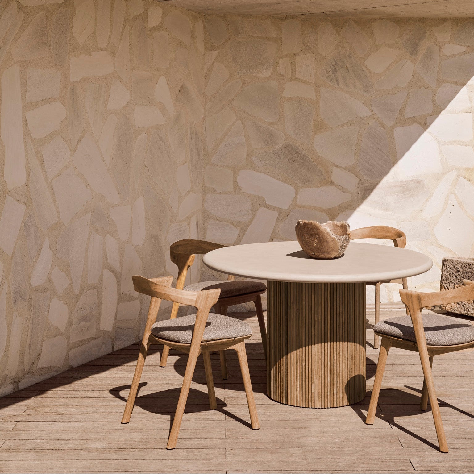 Roller Max Outdoor Dining Table
