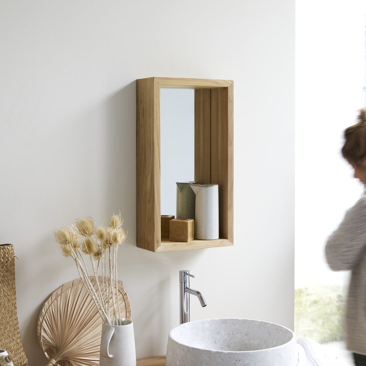 Tikamoon Stelle bathroom mirror in solid teak, front view