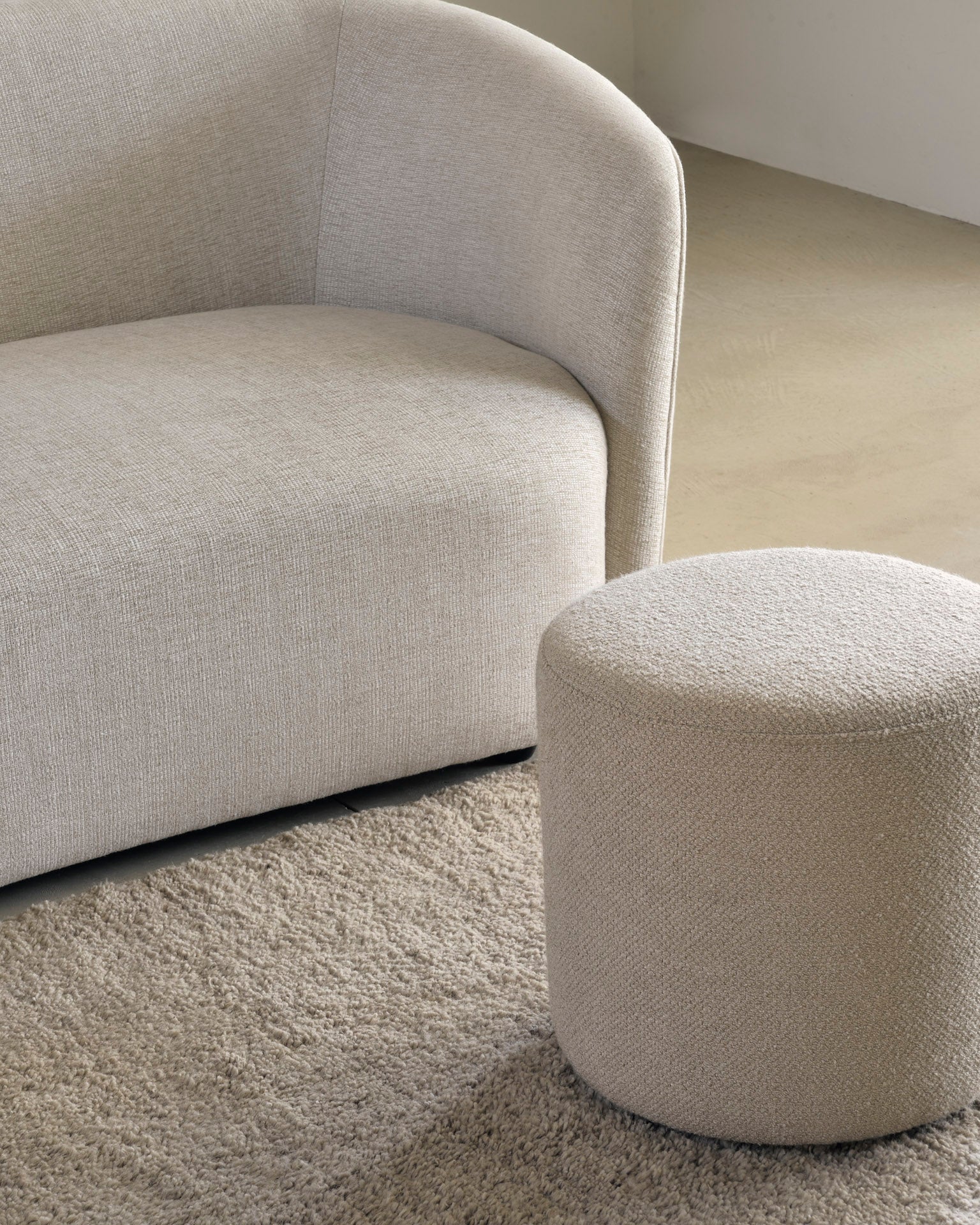 Barrow Pouf