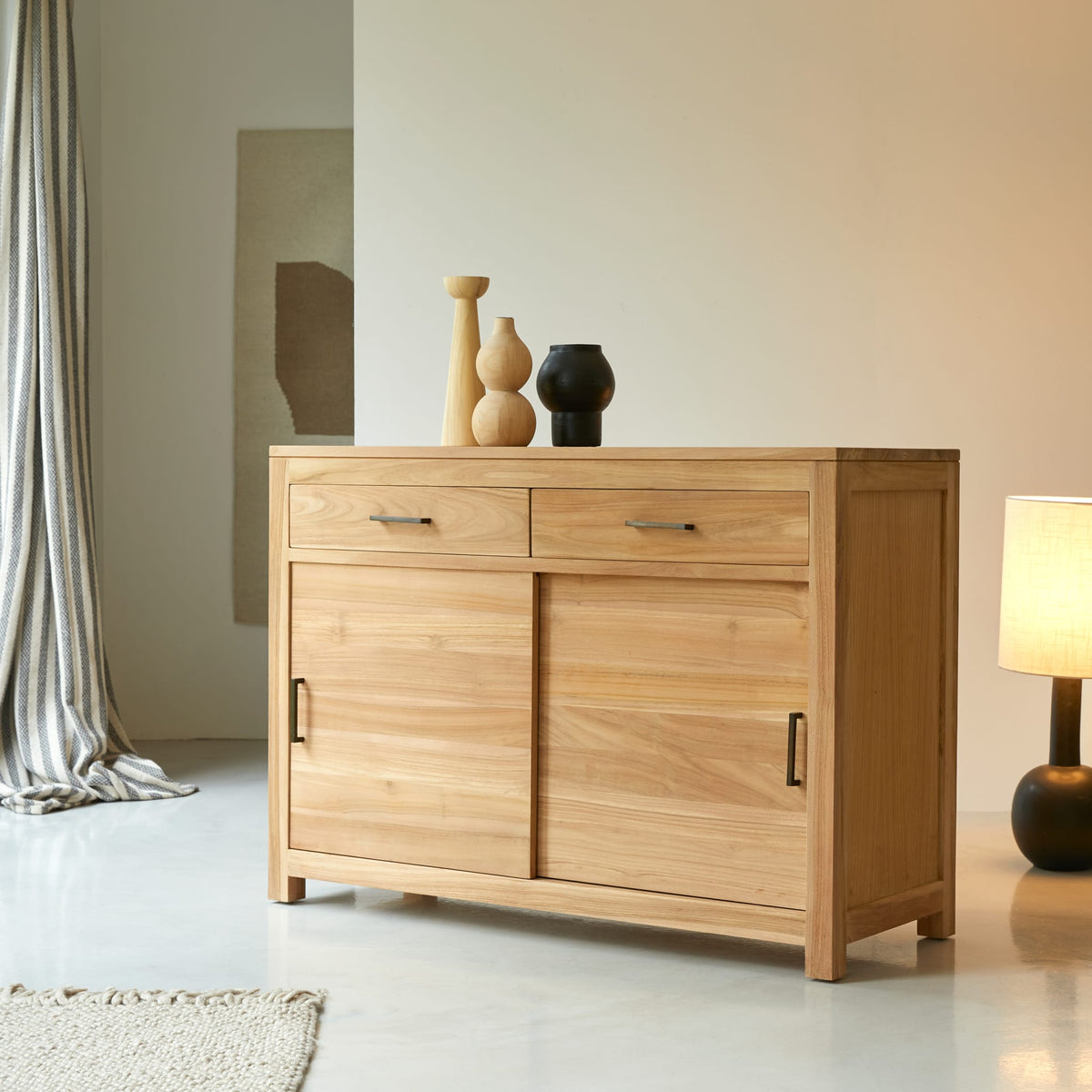 Tikamoon Maë sideboard in solid teak, side profile