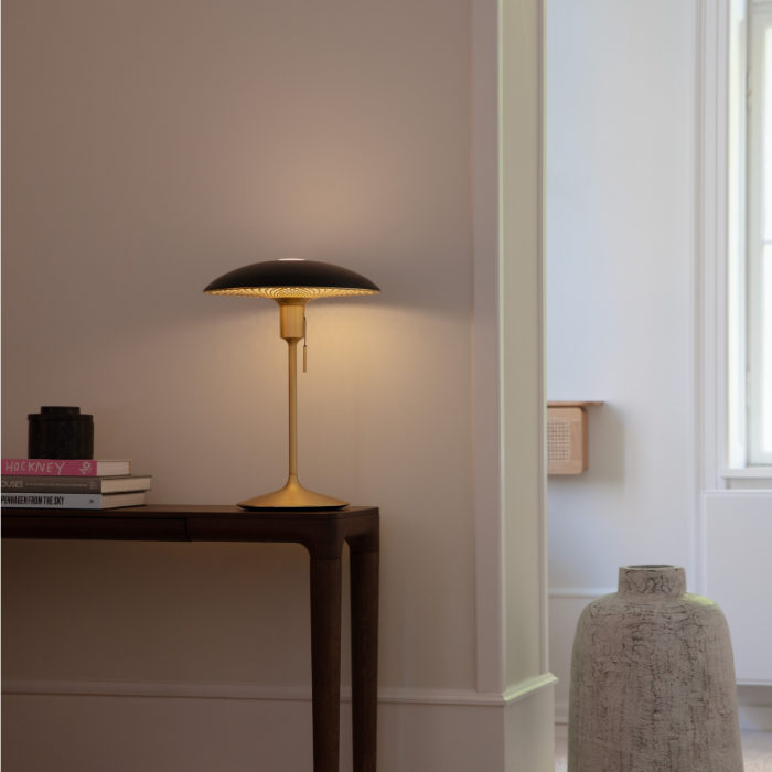 UMAGE Manta Ray Santé Table Lamp