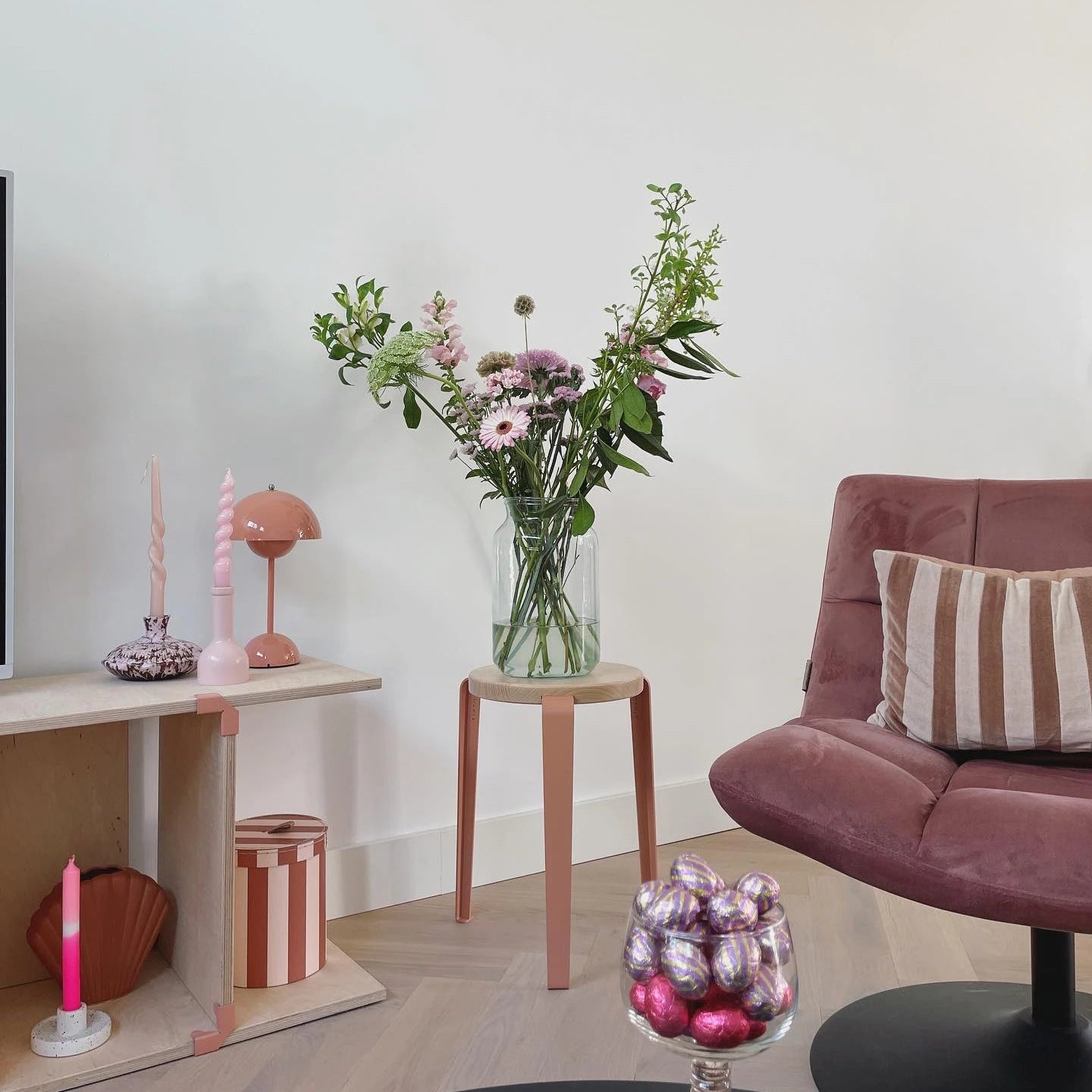 Tiptoe LOU Stool