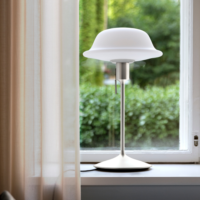UMAGE Butler Santé Table Lamp, White