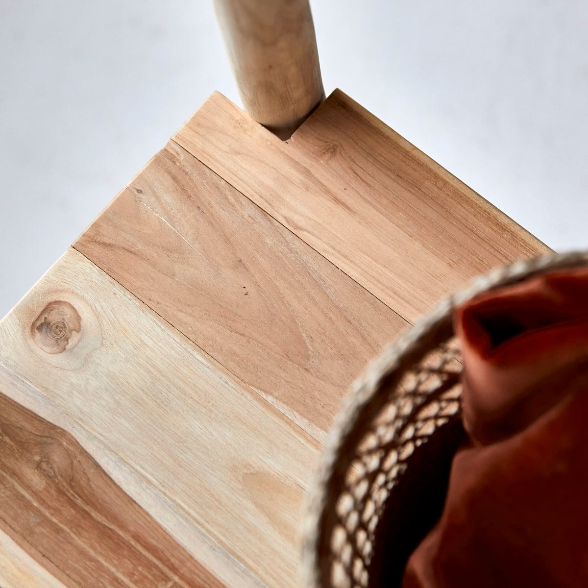 Tikamoon Kilim bathroom shelving in solid teak, side view